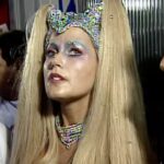 Xuxa Instagram - Há 20 anos, nossa loira foi homenageada pela Caprichosos de Pilares, em 22/02/2004. Quem acompanhou o desfile naquele dia? ✨❤❌ Equipe X