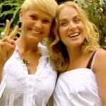 Xuxa Instagram - Nossa amizade amadureceu como nós… que bom poder te chamar de AMIGA… Que venham muitos nivers pra poder reafirmar meu amor por vc @angelicaksy ❤️💋❌