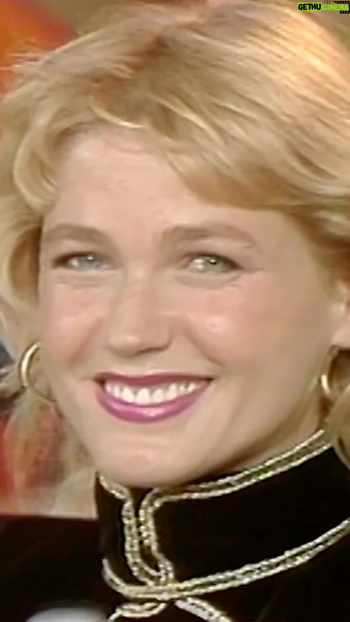 Xuxa Instagram - #TBT do “Show de Xuxa”, o programa da loira na Argentina que foi transmitido pra vários países da América Latina. Impossível não ficar com um “sonrisa en el rostro” revendo essas imagens 🥰🇦🇷 Equipe X