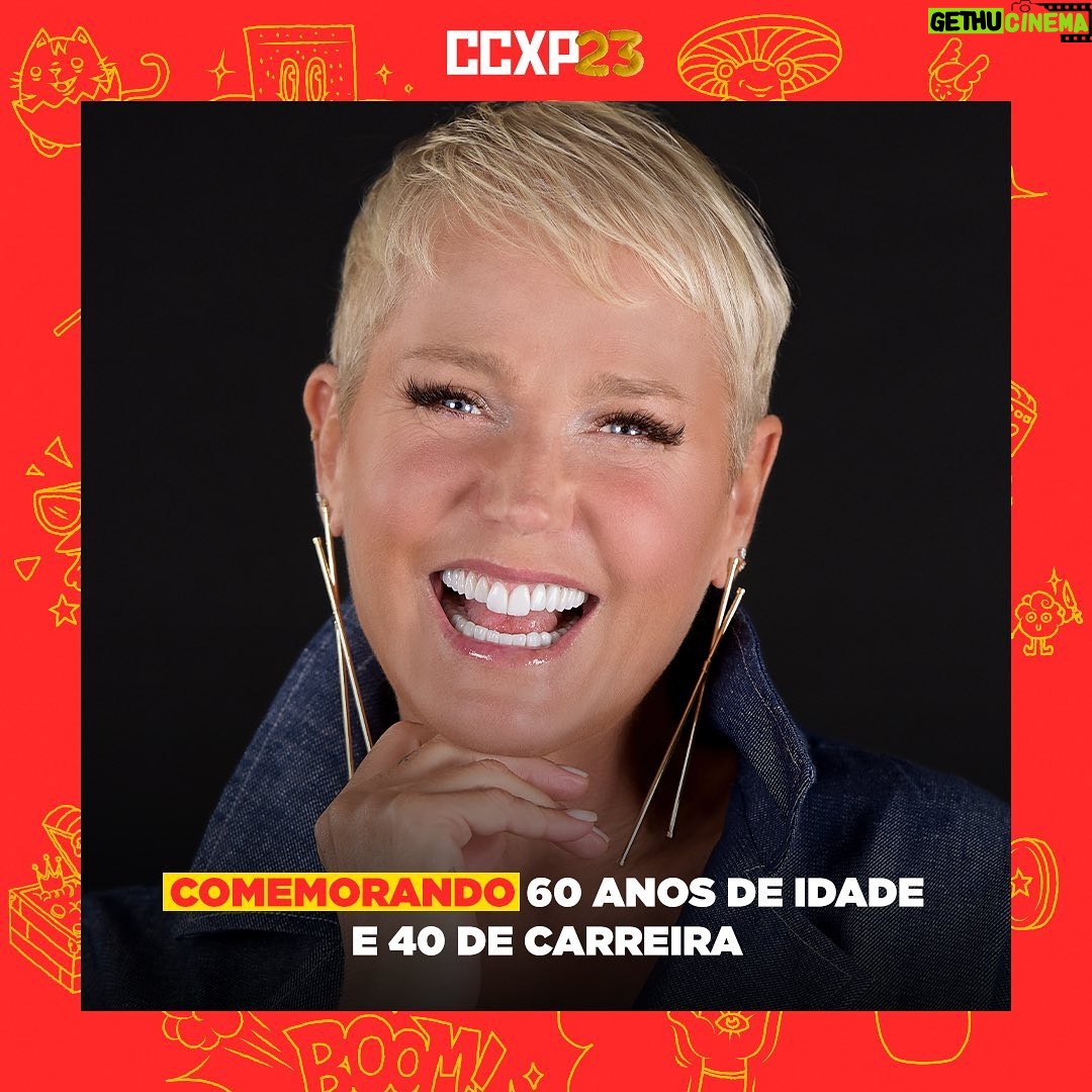 Xuxa Instagram - ❌❌ Ela marcou um X nos nossos corações e está pronta pra ser a Rainha da #CCXP23! ❌❌ Xuxa influenciou a cultura pop do Brasil, encantou gerações de baixinhos e baixinhas e é a grande homenageada na edição de 10 anos da CCXP! Vamos relembrar sua carreira, desde o Xou da Xuxa até o sucesso internacional e falar sobre seu momento atual de empreendedora e defensora de causas sociais. Dia 30 de novembro, na abertura da CCXP, nos palcos Thunder e Omelete! 💋💋 Um beijo pro papai, pra mamãe e outro especialmente pra ela! 💋💋