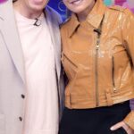 Xuxa Instagram - Ontem à noite foi só diversão 😂 E quem ainda não viu a participação da loira no Portugal Show, pode assistir no @globoplay +canais ❤✨ @rafaelportugal Equipe X