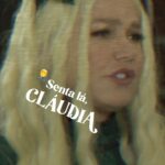 Xuxa Instagram - Quem aí pegou a referência? 😅 #UmaFadaVeioMeVisitar ta chegando nos cinemas com uma história divertida, cheia de nostalgia e muita magia! Perfeito para o seu feriado. 💫 Estreia QUINTA, somente nos cinemas. 🧚