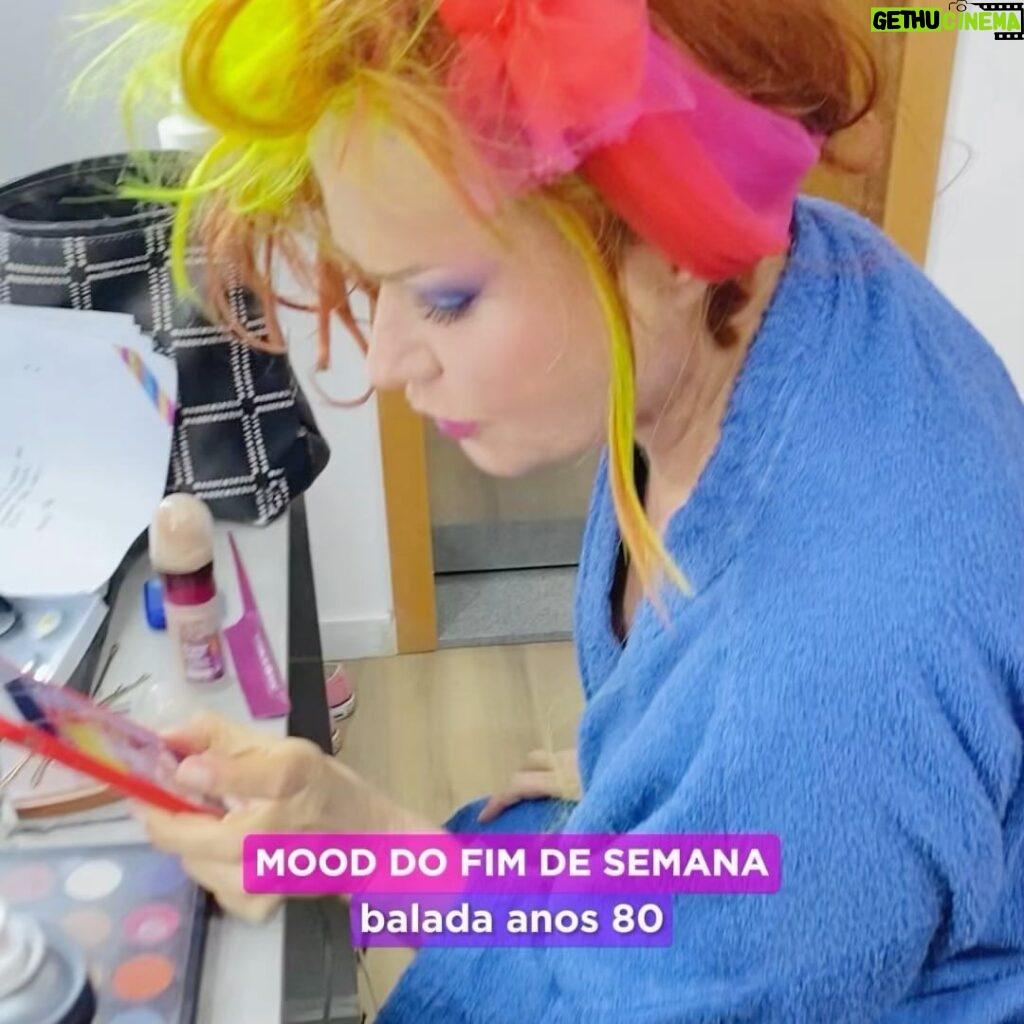 Xuxa Instagram - Qual desses é o seu mood preferido pra curtir o fds? 💃✨ Ah, e não esqueça de curtir @umafadaveiomevisitar nos cinemas 🥰🎬 Equipe X