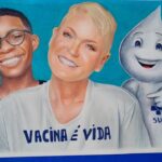 Xuxa Instagram - A Multivacinação precisa do apoio de todos pra proteger a população e salvar vidas de milhões de baixinhos e baixinhas. 💉 Por isso, convidamos o @cauaadrianoo para juntar forças comigo e com o @zegotinha para lembrar que vacinar é um ato cuidado com a saúde. 💙💧 Quem ama vacina. ❤💋❌ #MovimentoNacionalPelaVacinação #Multivacinação #Vacina