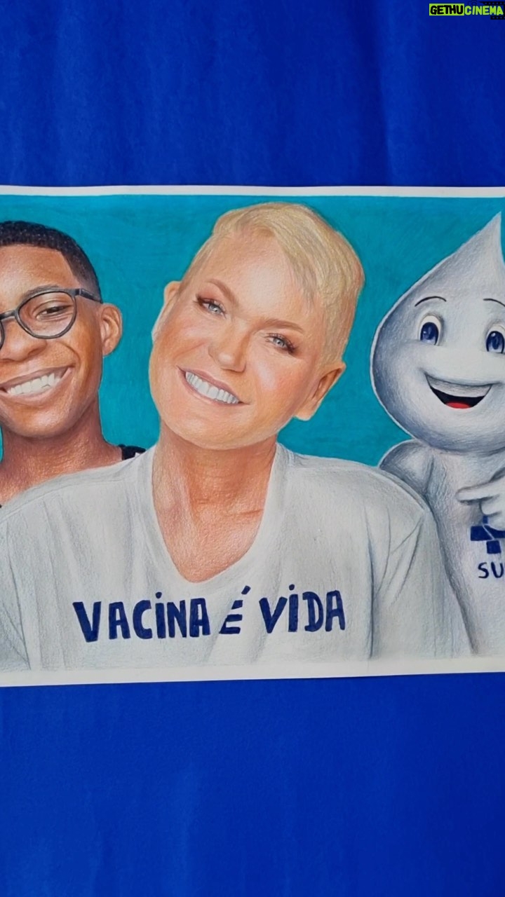Xuxa Instagram - A Multivacinação precisa do apoio de todos pra proteger a população e salvar vidas de milhões de baixinhos e baixinhas. 💉 Por isso, convidamos o @cauaadrianoo para juntar forças comigo e com o @zegotinha para lembrar que vacinar é um ato cuidado com a saúde. 💙💧 Quem ama vacina. ❤💋❌ #MovimentoNacionalPelaVacinação #Multivacinação #Vacina