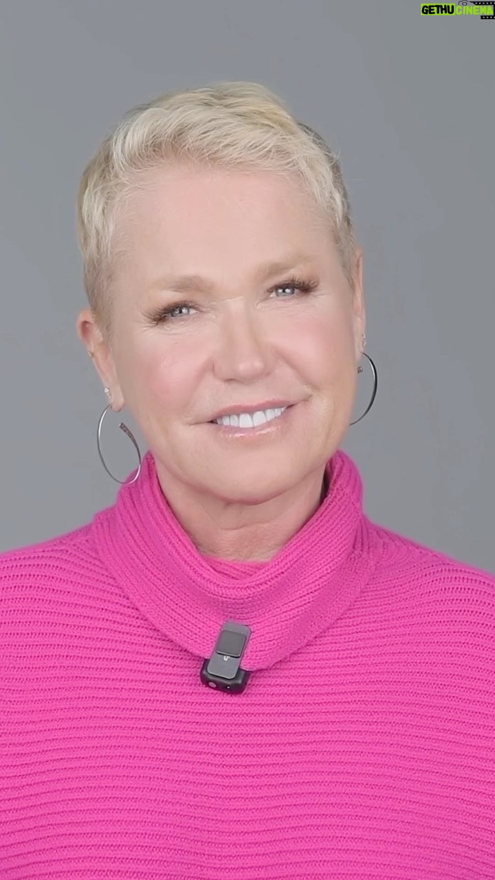 Xuxa Instagram - Estamos no Setembro Verde, o mês de conscientização e incentivo à doação de órgãos. Vocês sabiam que a lei no Brasil diz que a família é a responsável pela decisão final, não tendo mais valor a informação de doador de órgãos, que já chegou a ser registrada no documento de identidade? Por isso, deixei uma mensagem de apoio pra campanha. Eu sou doadora de órgãos, e vocês? #doeórgãos #doaçãodeórgãos #digasim #setembroverde #grupodefígadorj @grupodefigadoriodejaneiro @sonerjoficial