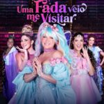 Xuxa Instagram - Tá chegando o dia de ver a loira nas telonas outra vez 😍🎬 O novo cartaz de "Uma Fada Veio Me Visitar" tá lindo demais!!! Dia 12 de outubro nos cinemas 💖❌ @umafadaveiomevisitar