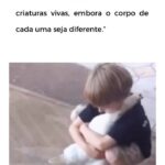 Xuxa Instagram - Temos tanto pra aprender com os animais, não julgam, não tem preconceito, não tem discriminação, não tem ganância, não tem vaidade… o que eles tem??? Amor pra dar, sem usar o nome de Deus como alguns religiosos, políticos, seres humanos podres. Se conseguíssemos olhar as pessoas e o mundo através dos olhos das crianças e dos animais, seria tudo PERFEITO. Repost • @desafiomeioambiente Animais são puro AMOR 🥹 O amor dos animais transcende qualquer barreira, é um sentimento puro e genuíno que nos envolve e nos transforma. São seres especiais que nos ensinam a amar incondicionalmente, a valorizar cada gesto simples de carinho e a encontrar alegria nos pequenos detalhes. Os animais são nossos companheiros de caminhada nessa jornada chamada vida, eles compartilham a Terra conosco e, portanto, cabe a nós cuidar dessa casa em comum, respeitá-los e garantir seus direitos fundamentais. Que esse vídeo aqueça o seu coração e te lembre de se reconectar com a natureza. Fazemos parte dela. 💚