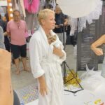 Xuxa Instagram - Um gostinho do que está por vir daqui a pouquinho no palco do @naviodaxuxa ✨🎉🚢 Equipe X