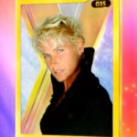 Xuxa Instagram - Esses são apenas alguns dos clicks inéditos das coleções Xuxa Exclusiva e Cores do Xuxaverso, recém lançadas no site do Xuxaverso 😍 E prepare-se: uma das figurinhas dá direito a tirar uma foto com a loira no Rio de Janeiro 😲📸 Para saber mais, acesse: xuxaverso.nft.globo ❌❤ #Xuxaverso @globoplay Equipe X