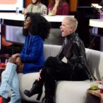 Xuxa Instagram - Já viu o #SobreNósDois? O episódio com a participação da loira e @junnoandrade tá muuuuito bom 😂 Já disponível no @globoplay ✨▶️ @sabrinasato @marceloadnet0 @eujenifferdias @oyurimarcal Fotos: @bladmeneghel Equipe X