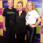 Xuxa Instagram – #CRIANÇAESPERANÇA 🫶 Eu não tenho estruturas para esse encontro, Brasil 🧡 @xuxameneghel, @angelicaksy e @eliana já estão por aqui e nos preparativos para essa noite de esperança ✨ [📸: Blad Meneghel]