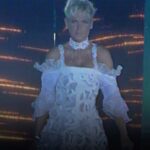 Xuxa Instagram – Quantos momentos inesquecíveis ❤ Qual dessas participações mais te marcou? Lembrando que amanhã nossa loira vai estar no palco do #CriançaEsperança 2023 ❌💋
Equipe X
@tvglobo @crianca.esperanca