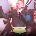 Xuxa Instagram - Todo mundo tá feliz? Tá feliz 🎶✨ A playlist “Xuxa - As Melhores” tem os hits mais dançantes da loira pra cair na folia e aquecer os passos pro @naviodaxuxa 🥳🚢 @somlivre (Link nos stories) Equipe X