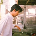Yûka Eda Instagram – わかるゥ…とわかりたい…を振り子みたいにゆらゆらして、その度に自分が何者なのか、何度でも気付かされて、あたらしい自分がみつかって、またわからなくなって、でもそれすら心地よいと思わせてくれる。ふとたまに人生に、そういう人があらわれて、そんでまた会いたいと思う