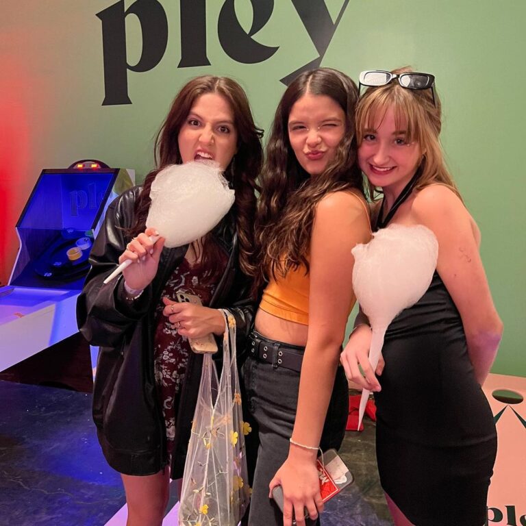 YaYa Gosselin Instagram - 10/10 recommend meeting your heroes. I have been a massive fan since I was a little girl and meeting @peytonlist did my heart so good bc she is truly the nicest person and a grade a human being. The launch of @pleybeauty COBRA KAI was SO FUN! I should do a make up reel with all my new goodies 💄 Thank you for inviting me @camilledragomer 🖤 🐍 🥋 I had the best time! #netflix