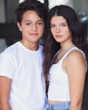YaYa Gosselin Instagram - Kicking off Hispanic Heritage Month with my first ever on screen brother and fellow Texas actor @adan_carcano 🖤 As the industry tries VERY hard to diminish and erase us, we have to take care of each other. So proud of you bro! Even with those sticky fingers Petey! Elevate Latin stories 👊🏽 🇲🇽 🇺🇸 #samandpetey #familiatorres #hispanicheritagemonth 📸: my talented mom @monicagosselinphotography