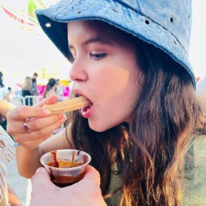 YaYa Gosselin Instagram - SWIPE for a love story. #truelove #churros