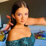 YaYa Gosselin Instagram - reunited with @brenrobertsonbeauty and @allanface for some sleek and smooth glam for the FUN Ivy & Bean premiere 🖤 They take the best care of me! Everyone watch the movies when they come out September 2nd on @netflix …My sweet friend @kesleeblalock shines in them! Harmony Gold Theater