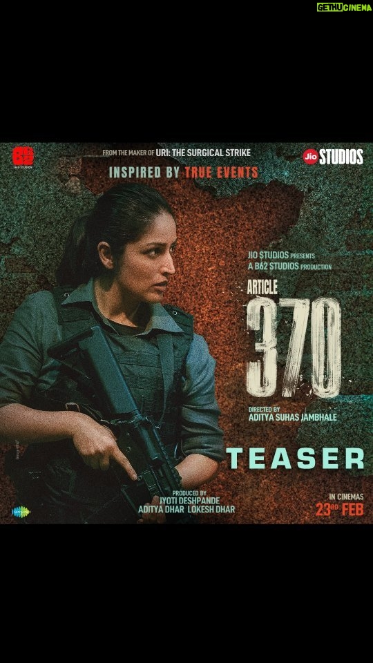 Yami Gautam Instagram - एक देश, एक संविधान। #EkDeshEkSamvidhan #Article370Teaser out now. Releasing in Cinemas on 23rd Feb. (Link in bio) #YamiGautam @pillumani @vaibhav.tatwawaadi @siyaramkijai #KiranKarmarkar @rajarjunofficial @skand_thakur @ashwinikoul93 @chakramaditya #JyotiDeshpande @adityadharfilms @dhar_lokesh #JioStudios #B62studios @saregama_official @the_willing_fundamentalist @arj.writer @aarshvora @puneetwaddan @shashwatology @shivkumarpanicker @sidvasanity @yantrapd @veerakapuree