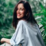 Yami Gautam Instagram - To me, there’s no joy purer than in my craft. So when @vivo_india asked me to #UncoverTheImagination and think of a moment when I felt complete joy, the answer was simple. The first time I got cast in a leading role. That moment, I knew that I’d spent the rest of my life chasing that high. I am so thankful to vivo for immortalising that joy for me with the vivo X100 Series. The ZEISS Multifocal Portrait Camera gives you the freedom to click extraordinary pictures capturing the true emotions, without the effort of changing multiple lenses It’s truly the Next Level of Imaging! @vivo_india @zeisscameralenses #vivoX100Series #UncoverTheImagination #NextLevelOfImaging #XtremeImagination