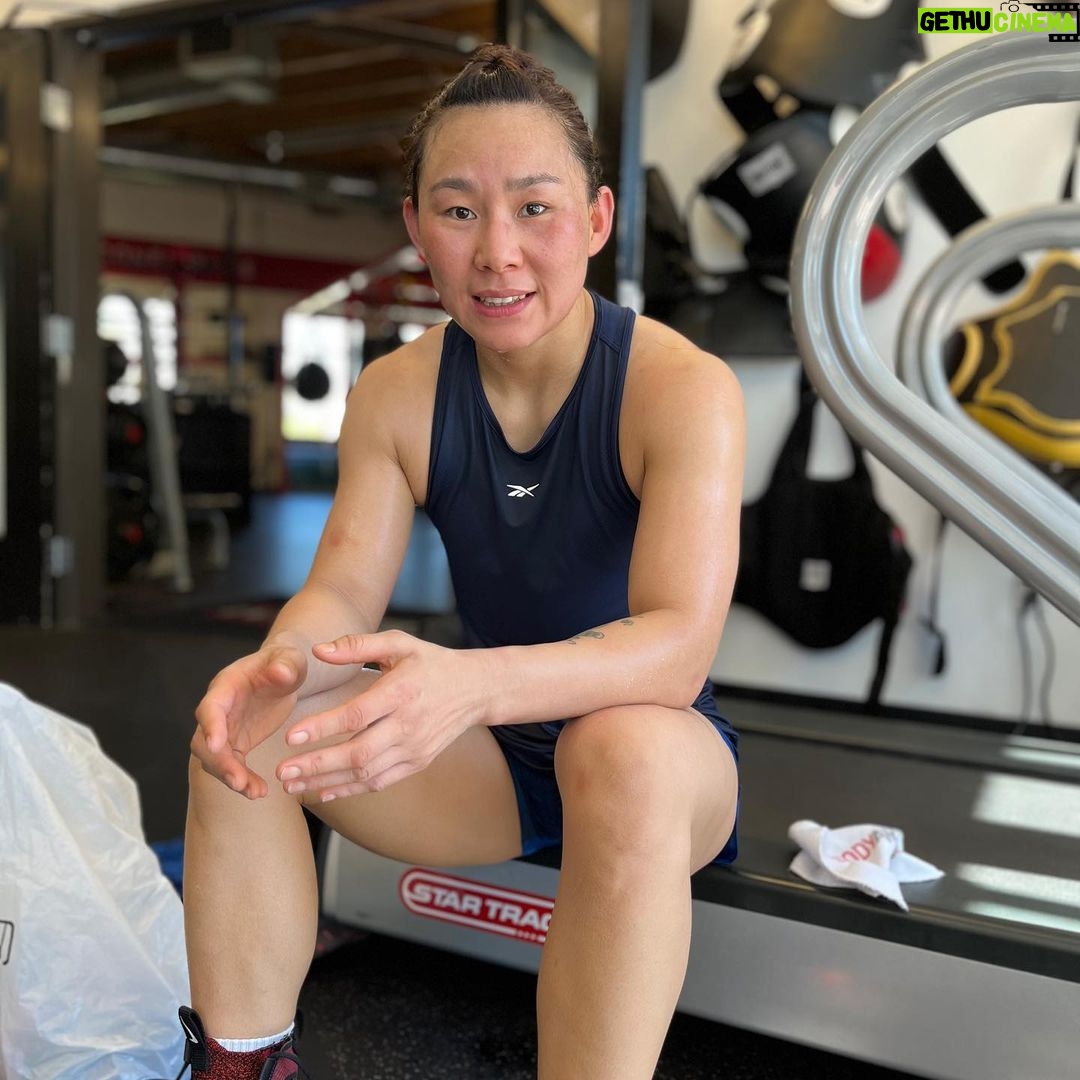 Yan Xiaonan Instagram - 😄😄💪🏻 Sacramento, California