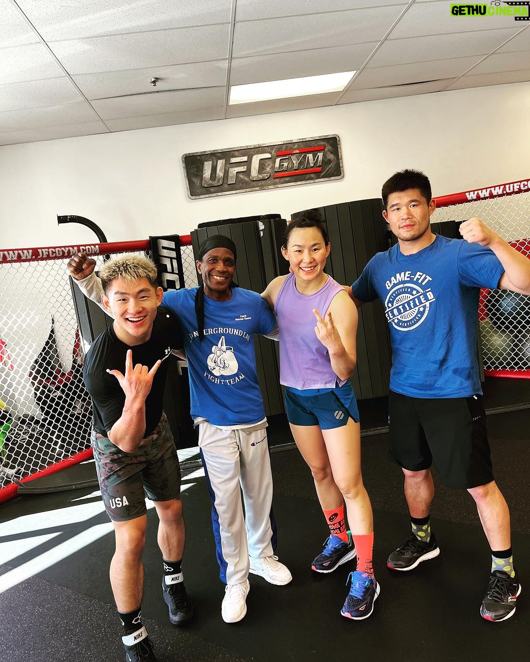 Yan Xiaonan Instagram - Do what makes you happy with people who make you happy #borntofight #ufc #boxing