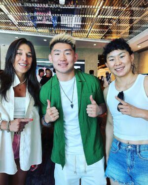 Yan Xiaonan Instagram - An very informative day @ufcpi , and met many friends here! 🙌

Let’s enjoy the international fight week! 😊

#ufc #ufc290 #fightweek