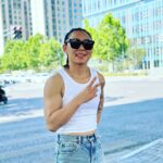 Yan Xiaonan Instagram - I like this weather, I am in Shanghai!🌞