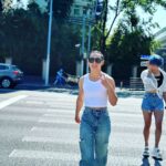 Yan Xiaonan Instagram - I like this weather, I am in Shanghai!🌞