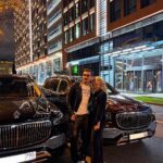Yana Rudkovskaya Instagram - 18 лет дружбы , работы и творчества ! Дышим синхронно с моим Другом @bilanofficial 🖤 #nofilter