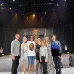 Yana Rudkovskaya Instagram - Это было чудесное рабочее время в Пекине! Рада , что к нашей команде присоединился мой старший сын Николай @n_baturin . Того и глядишь скоро уйду на пенсию , буду жить для себя! ( шучу конечно , но его помощь в этой поездке была весьма существенной ) ! Ну и до скорой встречи , гостеприимный Китай ! Мы будем скучать. See you soon ! 😎🇨🇳❤️ Beijing, China