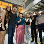 Yanet Garcia Instagram - Andamos filmando una película de @carlossantos.mx muy intensa y muy divertida! La podrán ver el próximo año en @cinepolismx! Y aquí estamos disfrutando al final del llamado 🤩🎬🎥