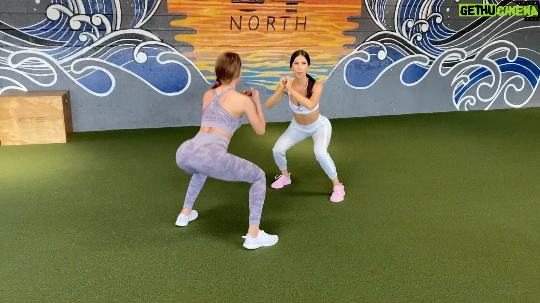 Yanet Garcia Instagram - Happy birthday beautiful @jenselter 🥳 Te amoooooo ♥️💪🏻🔥 @fitplan_app @yanetgarciahealthcoach New York, New York