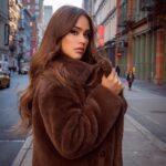 Yanet Garcia Instagram - and so, she decided to start living the life she'd imagined… 🗽😎 Manhattan, New York
