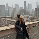 Yanet Garcia Instagram - THE HARDEST THING TO DO IS LEAVING YOUR COMFORT ZONE. BUT YOU HAVE TO LET GO OF THE LIFE YOU’RE FAMILIAR WITH AND TAKE THE RISK TO LIVE THE LIFE YOU DREAM ABOUT ⛄️❄️🍎 Manhattan, New York