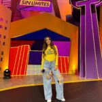 Yanet Garcia Instagram - GRACIAS MÉXICO!!!! 415,119,436🙏🏻🫶🏻🇲🇽 JUNTOS LO LOGRAMOS 🥳💜 @teletonmexicooficial SOMOS ORGULLOSAMENTE TERCOS!!! @galileamontijo @marcoantonioregil @faisirrito @chobilanderos @marianoosoriooficial @claudializaldi @hectorsandarti @daniellemx_ Hair and makeup @kevinrivasmakeup ✨ Mexico City