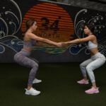 Yanet Garcia Instagram – Fall in love with your fitness journey ♥️
@fitplan_app @jenselter @yanetgarciahealthcoach New York, New York