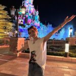 Yangyang Instagram - Had such a healing time in HongKong Disney❤️ thank you for having us! p.s Nice to meet LinaBell LoL