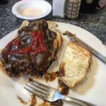 Yannick De Martino Instagram - @crossroadsnh menoum menoum. Ça ne bat pas @jferrer.europea mais proche. #foodporn Crossroads Diner & Deli