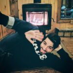 Yannick De Martino Instagram - J’essayais d’amuser les enfants mais ils avaient peur.