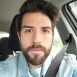Yannick De Martino Instagram - Ma face de « bon j’ai 600 km de route à faire aujourd’hui. »