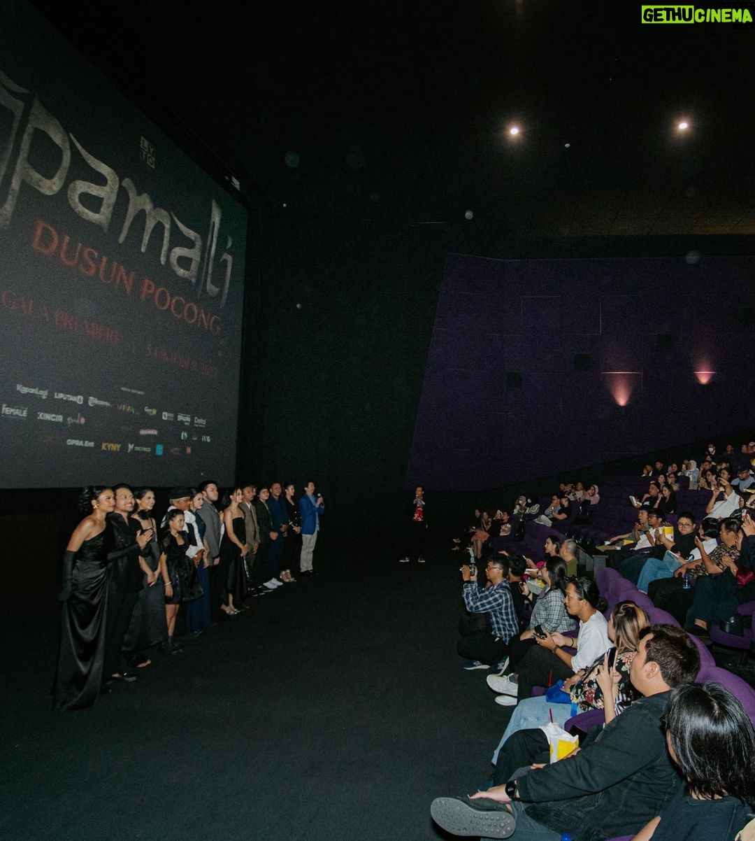 Yasamin Jasem Instagram - words can’t describe how proud and happy i am to be a part of @pamalimovie 🫶🏻 😗🔦thank you for all the laughs and love. Tanggal 12 oktober nanti ke bioskop ya nonton @pamalimovie dijepret oleh @snap.nuel dan @paman_tito outfit @danjyohiyoji accessories @___rumme @chloris_official brushed by @nadhirart hair do by @ciska.maryono