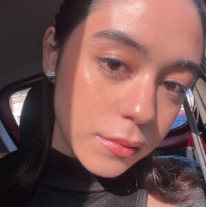 Yasamin Jasem Instagram - Thank you @myclickhouse my skin improved a lot ❤️
kulit ku kombinasi dan treatment yang biasa aku ambil setiap minggu nya yaitu Facial Modern dan Acne Removal✨