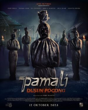 Yasamin Jasem Instagram - OFFICIAL POSTER PAMALI : DUSUN POCONG

Siap-siap merinding ketemu pocong karena sebentar lagi Pamali: Dusun Pocong 12 Oktober 2023 akan hadir di seluruh bioskop kesayangan kalian

Disutradarai oleh @bobbyprasetyo
Dibintangi oleh: 
@fajar_nugra @yasaminjasem @arla.ailani @deapanendra @bukiegn
@anantya.kirana @encebagus_ @whanidarmawan @wina_marrino @pamalimovie

#PamaliDusunPocong #PamaliMovie #KorbanPamali #FilmPamali #LytoPictures #filmindonesia #filmlokal #pamali #horor #pocong