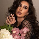 Yasmin Sabri Instagram - 💕 🖤 💕 @calalenses D A T E Makeup @nora1352 📸 @_sarathagafi