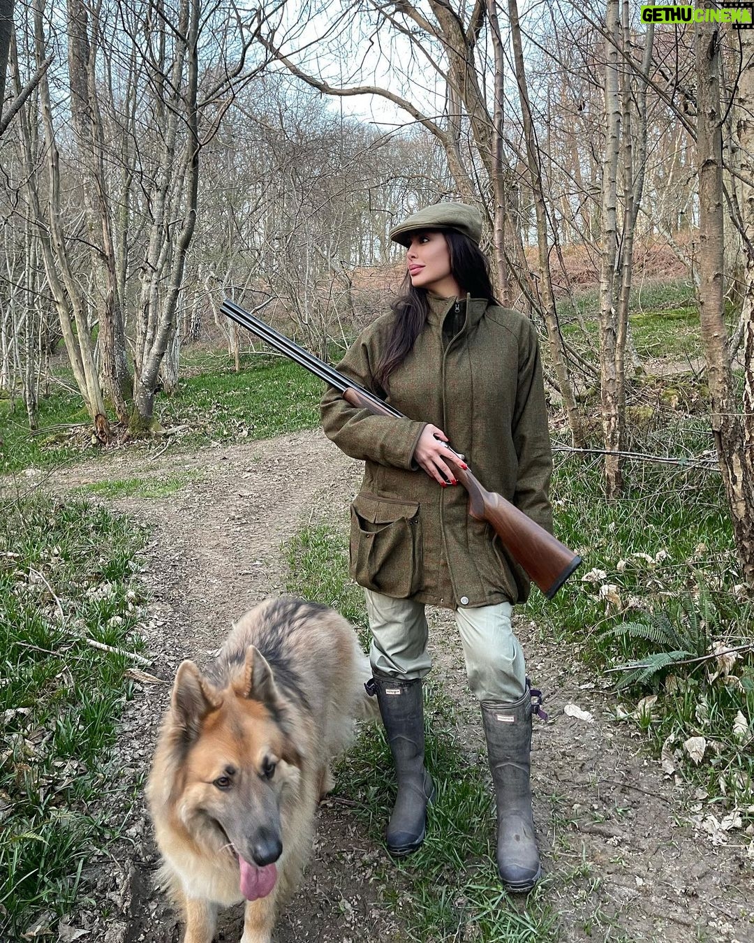 Yasmin Sabri Instagram - Clay shooting (plates) 🥏🥏