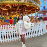 Yasmin Sabri Instagram - I won this teddy bear ☺️ 🧸 💕 Winter Wonderland