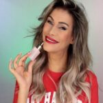 Yasmina Filali Instagram - #vegamor #hairwellness #hairserum