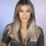 Yasmina Filali Instagram - Neues #makeupvideo #greenmakeup #autumnmakeup am Sonntag 2.Oktober #makeupvideo #makeup #makeuptutorial #makeupartist #mua #makeuplooks #makeupvideos #beauty #makeuplover